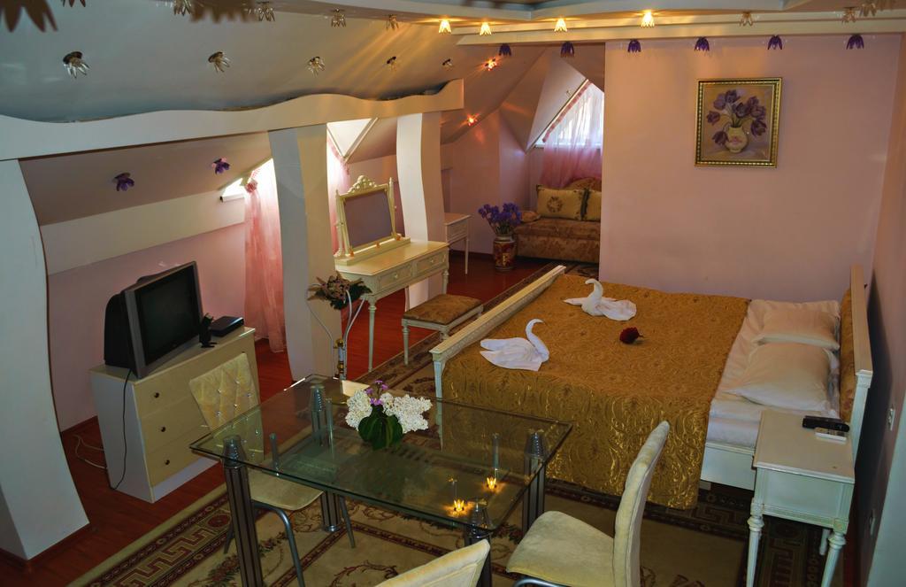 Hotel Ezio Кодру Экстерьер фото